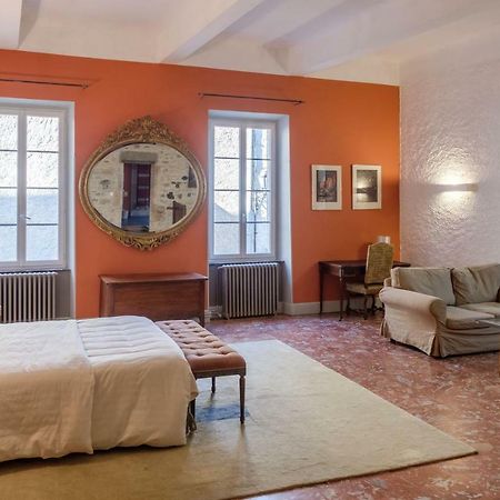 Hotel Restaurant D'Alibert Caunes-Minervois 外观 照片